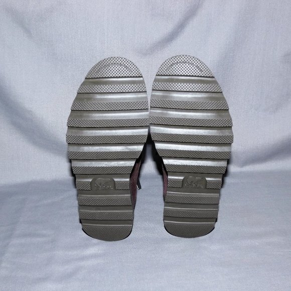 Sorel brown suede waterproof lace-up boots - Picture 8 of 10